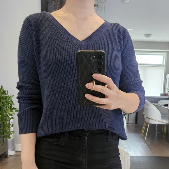A&F waffle knit vneck sweater - Picture 5 of 6
